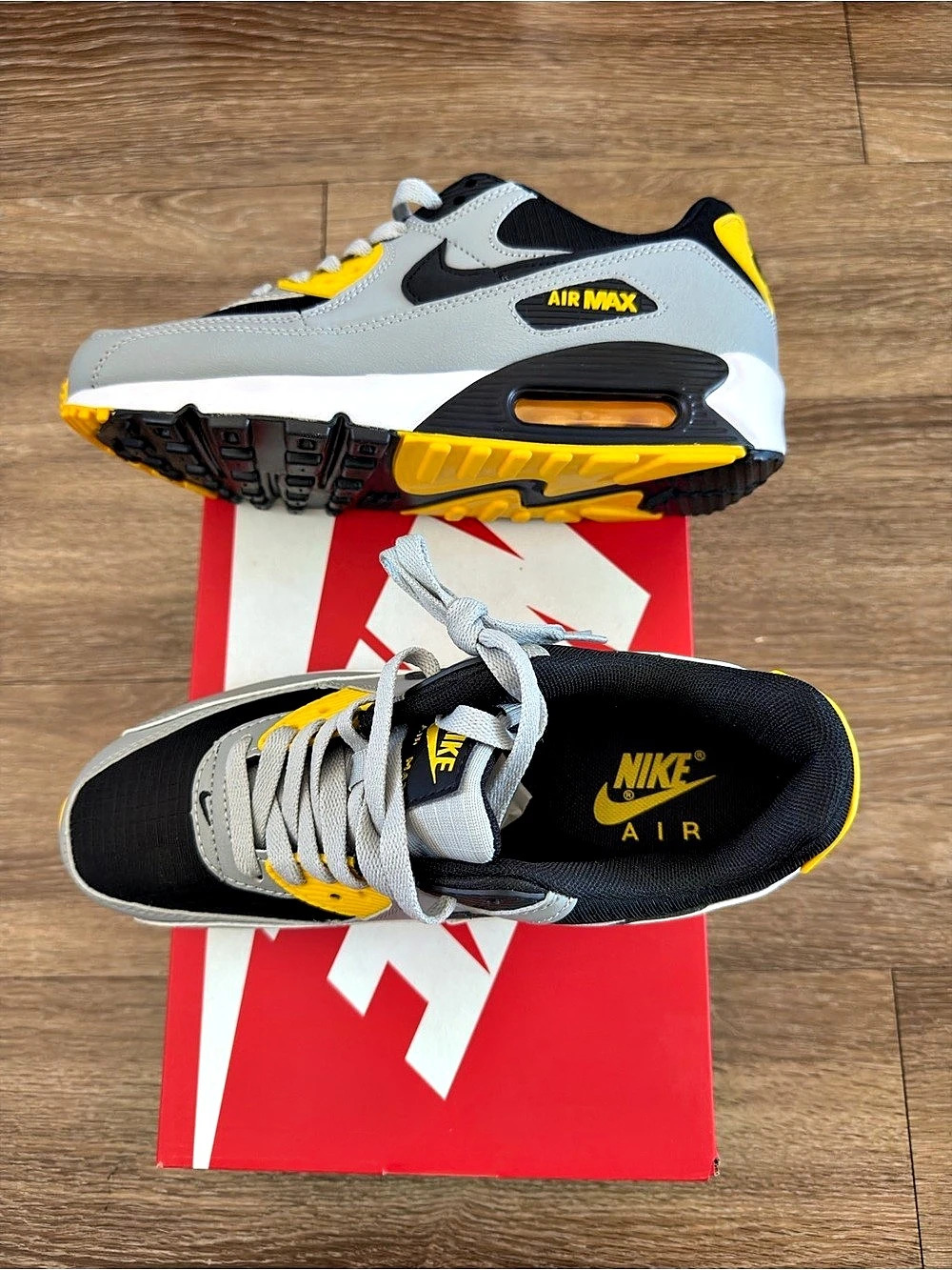 Nike Air Max 90 Batman Wolf Grey University Gold DH4619-003 Men's Size 8